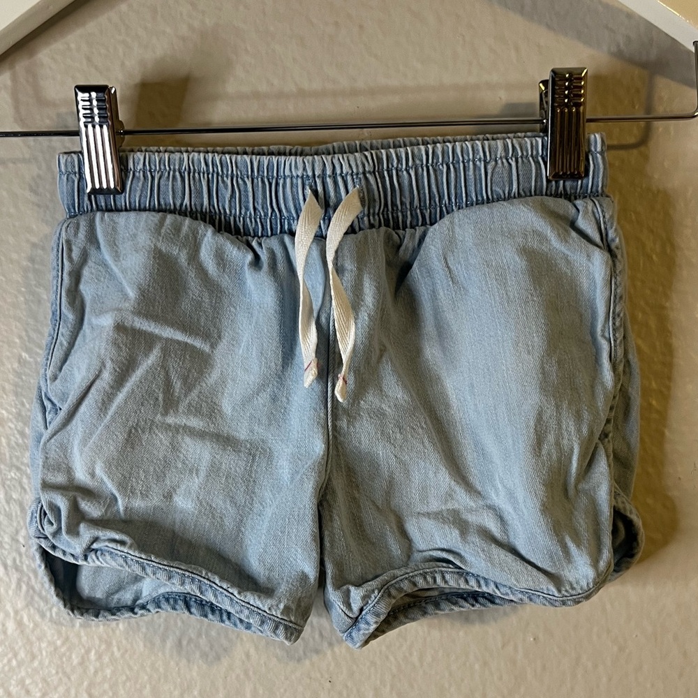 Cat & Jack Girls Chambray Denim Pull Up dolphin hem Shorts 5T
